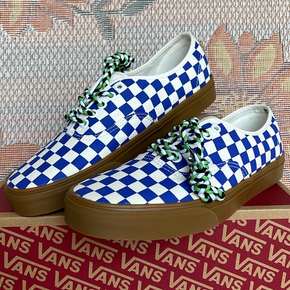 Vans Men’s Authentic
Checkerboard Blue/White
VN0009PVY6Z
Sneakers - Picture 4 of 16